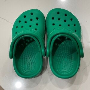 NEW CROCS Kids Sandals - Vibrant Green